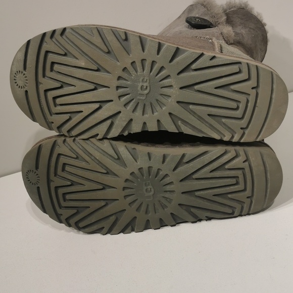 UGG boots - Picture 7 of 7